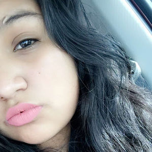 Meet your Posher, Keila